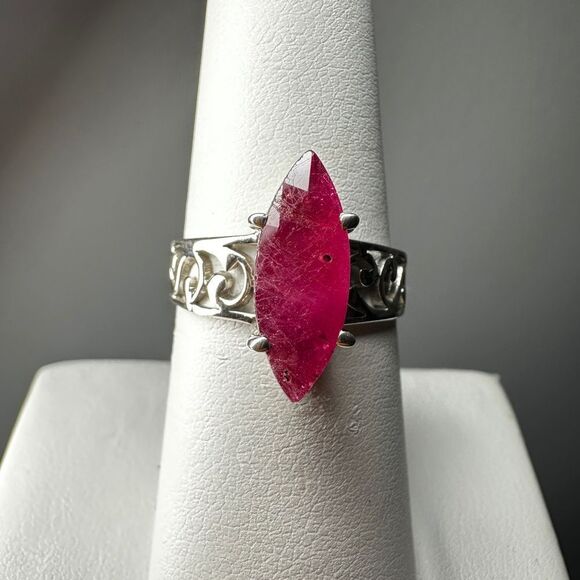 Genuine 2ct marquis cut ruby solitaire ring in sterling silver! - Picture 1 of 13